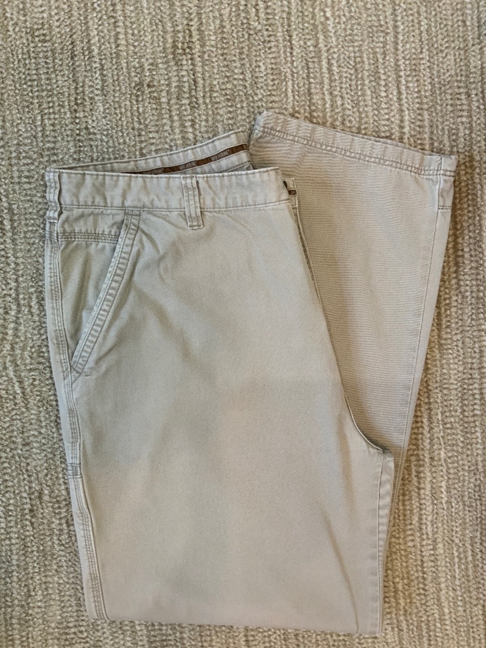 Men’s Wolverine Cargo pants 42x34 khaki